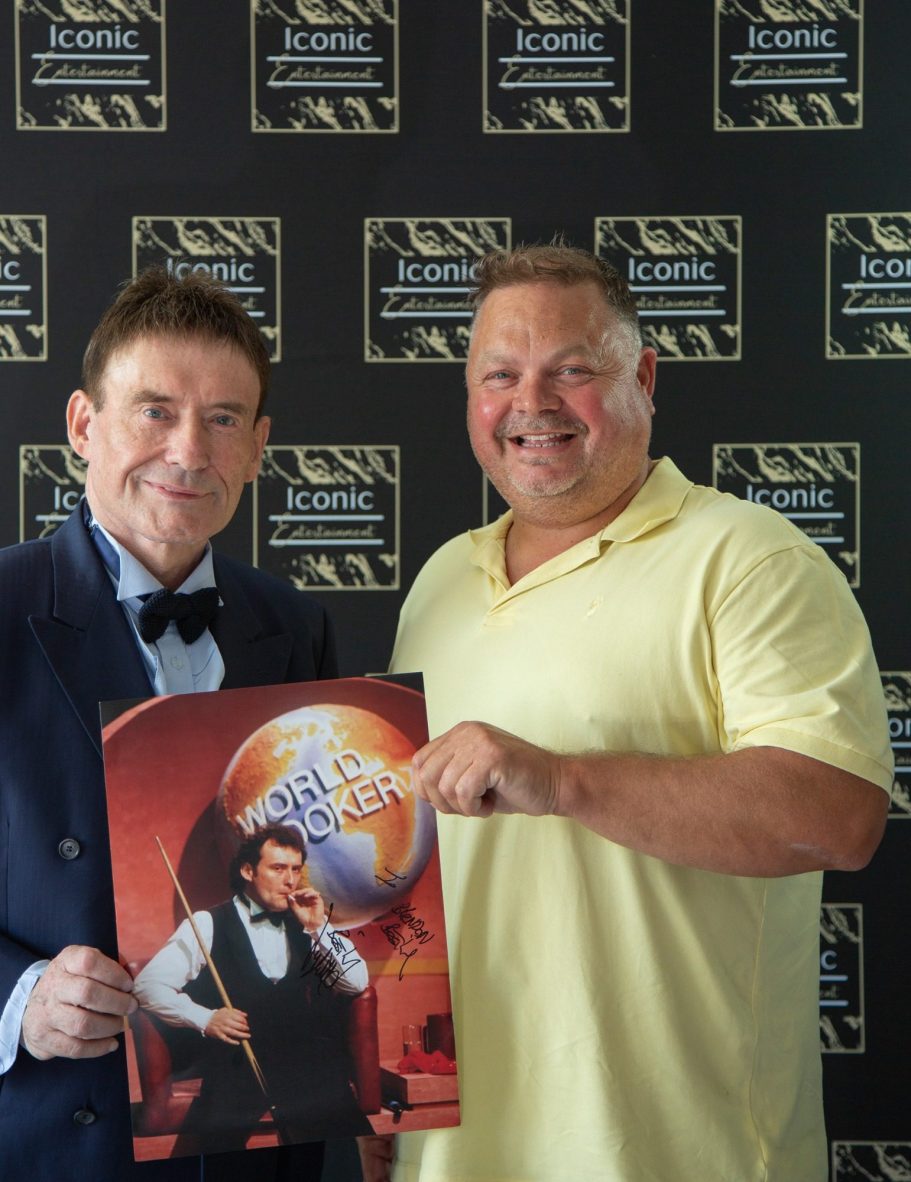 snooker fan meets jimmy the whirlwind white MBE 